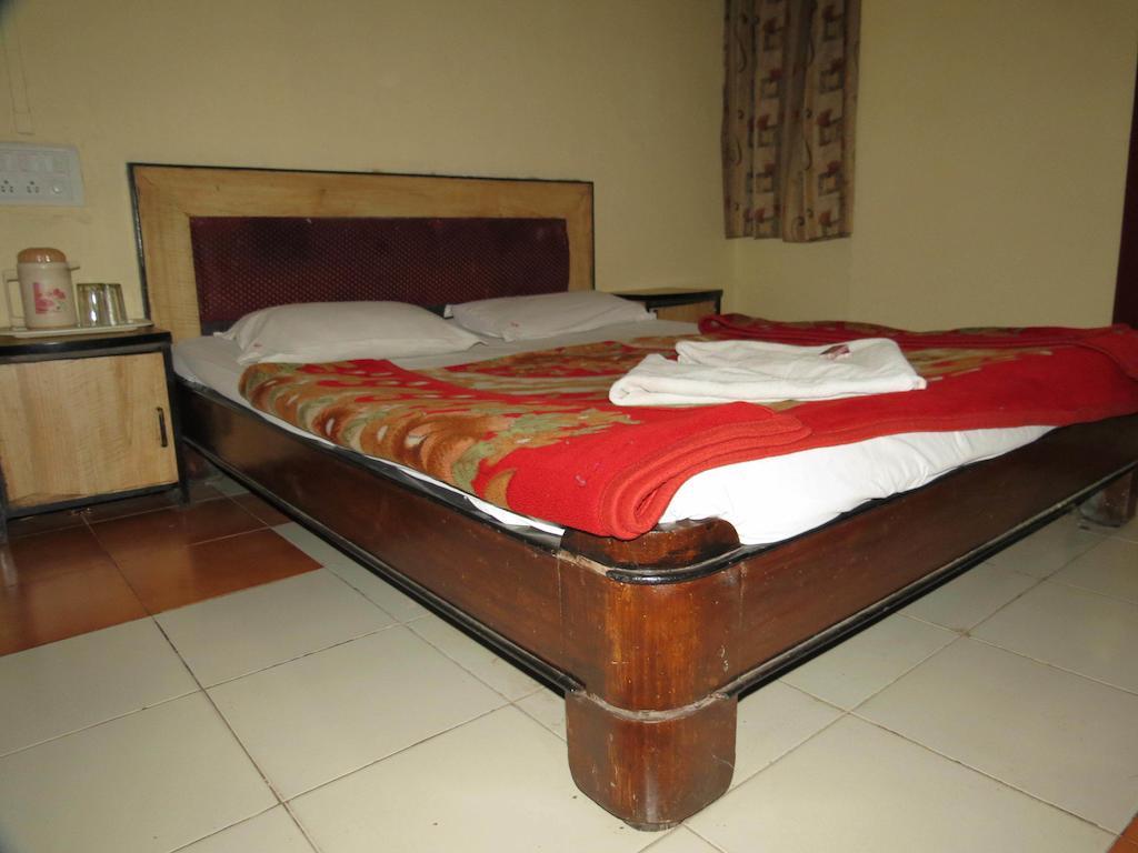 Hotel Sunny Classic Mahabaleshwar Room photo