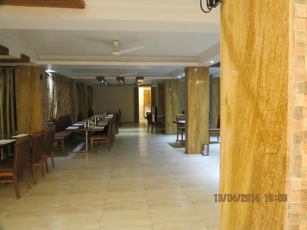 Hotel Sunny Classic Mahabaleshwar Exterior photo