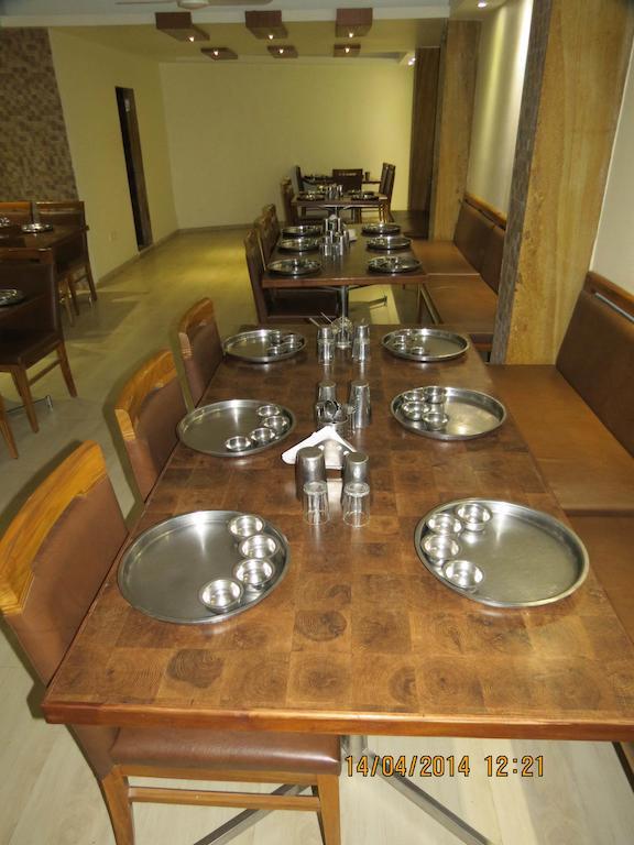 Hotel Sunny Classic Mahabaleshwar Exterior photo
