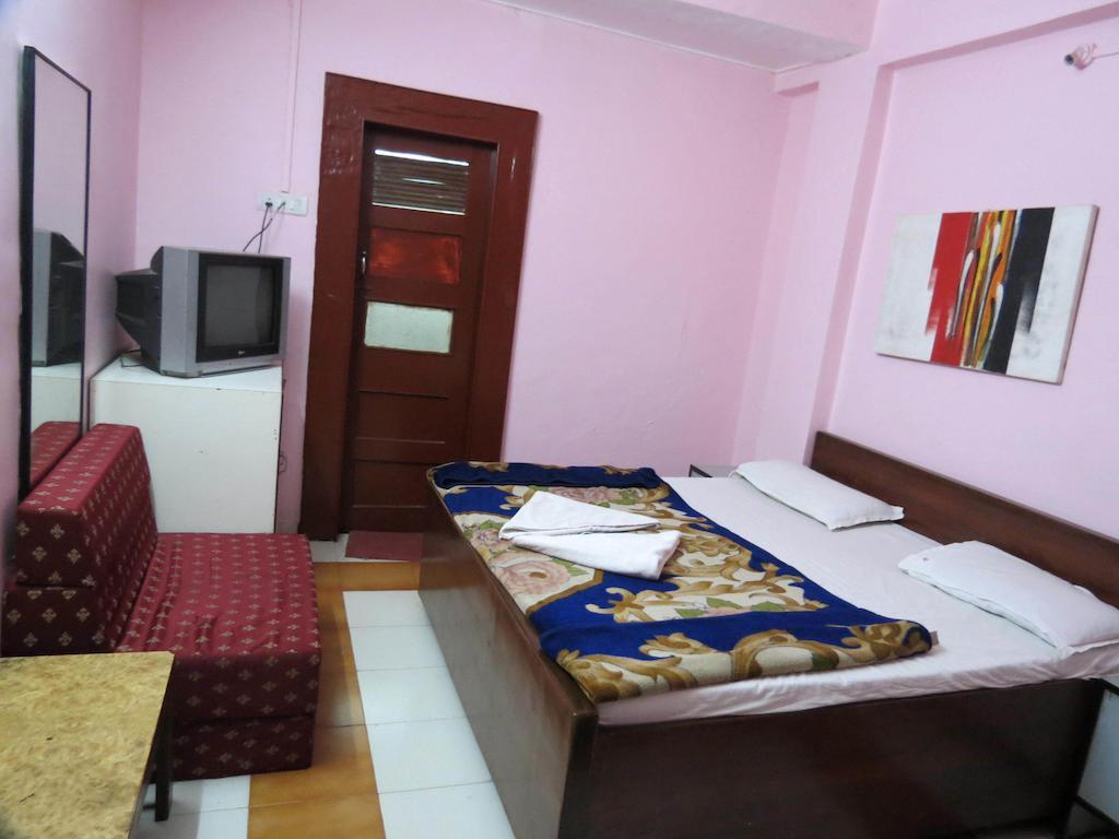 Hotel Sunny Classic Mahabaleshwar Exterior photo