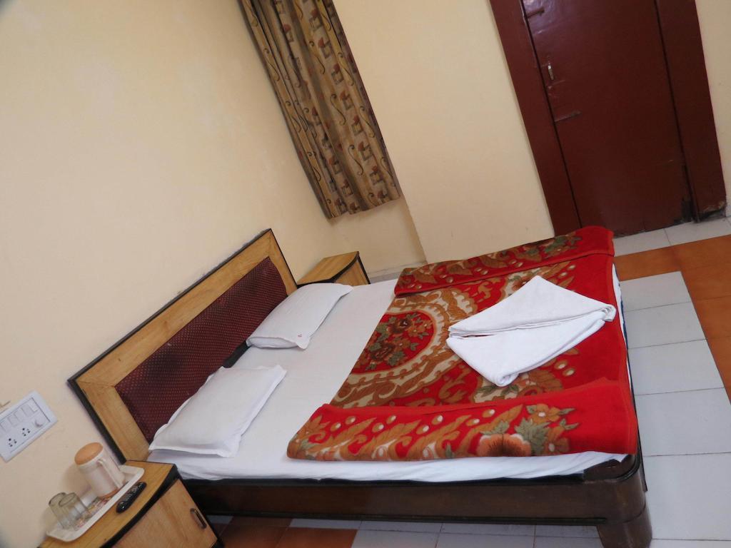Hotel Sunny Classic Mahabaleshwar Exterior photo