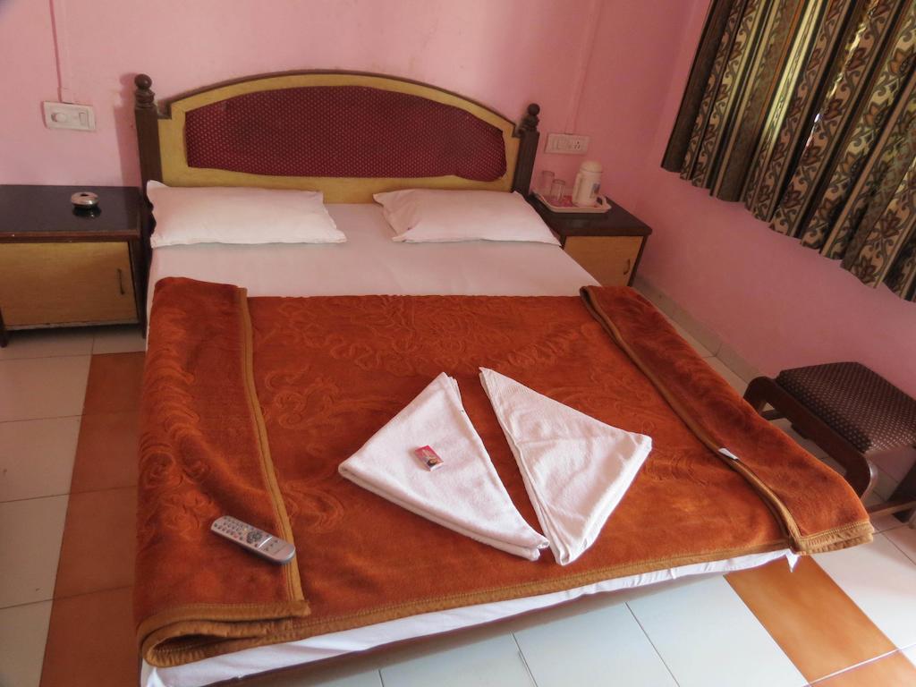 Hotel Sunny Classic Mahabaleshwar Exterior photo