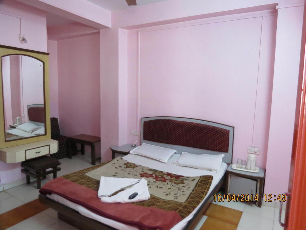 Hotel Sunny Classic Mahabaleshwar Exterior photo